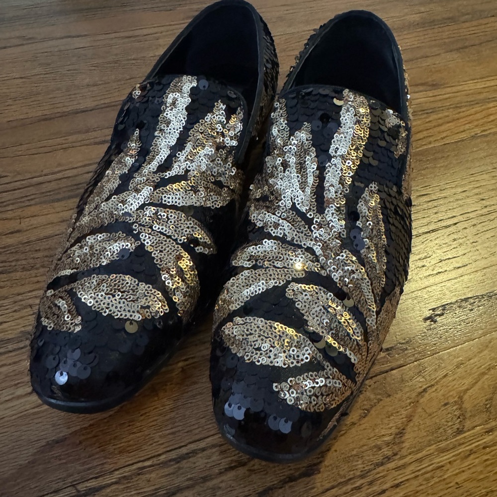 Men’s dress shoes - Black and Gold sequence